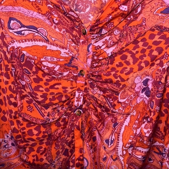 FP Satin soft polyester Top in bright maroon pink and orange. - Picture 7 of 8